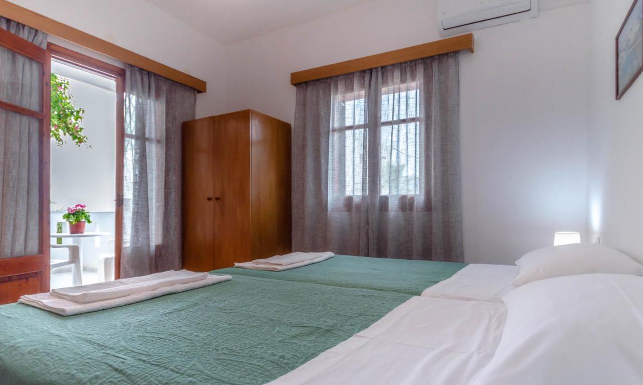 Antigoni 'lavender Room' Milatos